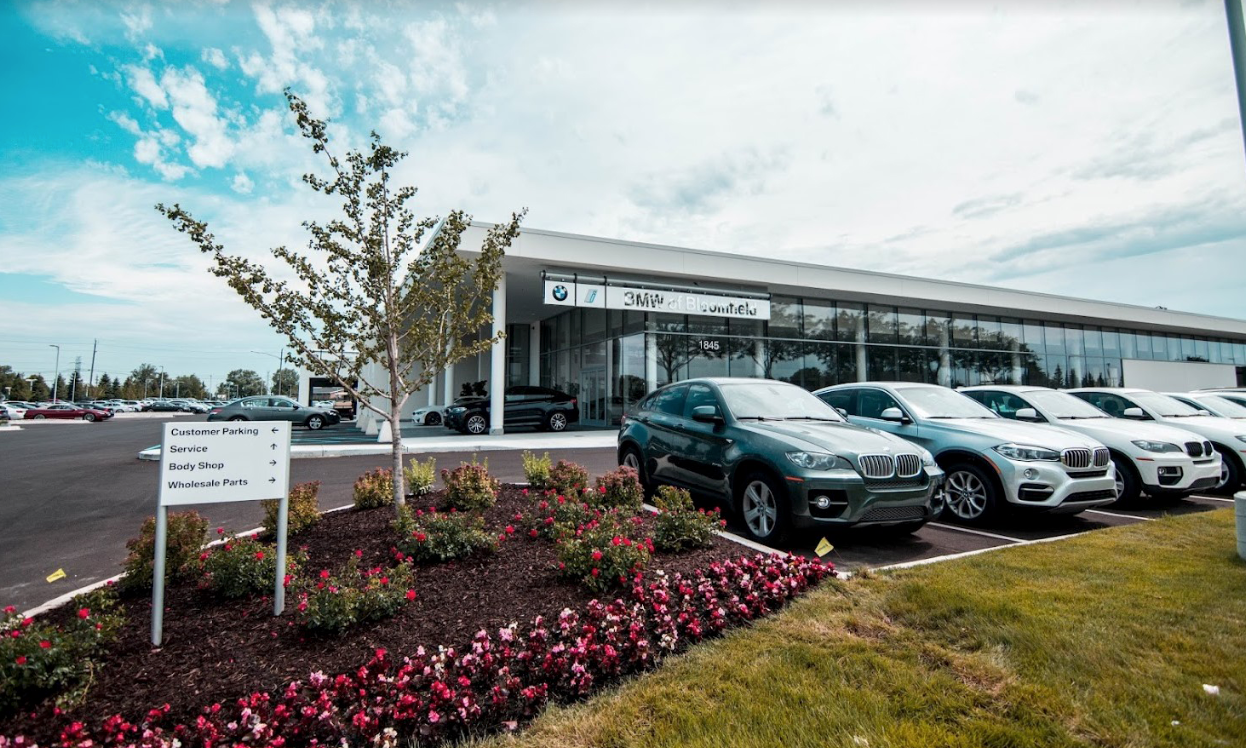 Storefront of Bloomfield Hills Collision Center in Bloomfield Hills MI